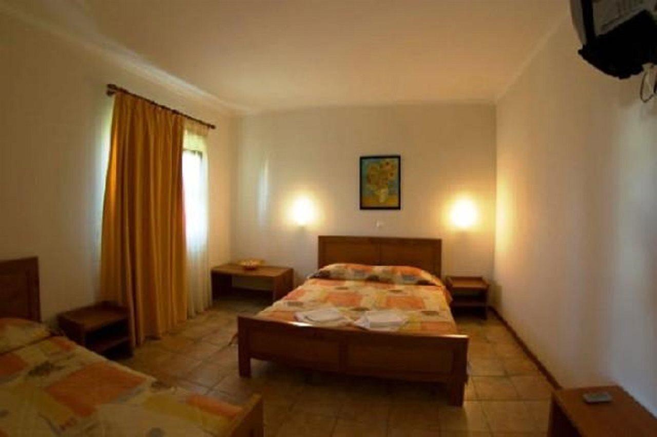 Gi Ga Mar Aparthotel Kriopijí Kültér fotó